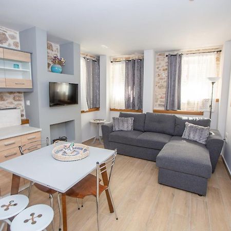 יואנינה Οniro Comfort Living מראה חיצוני תמונה