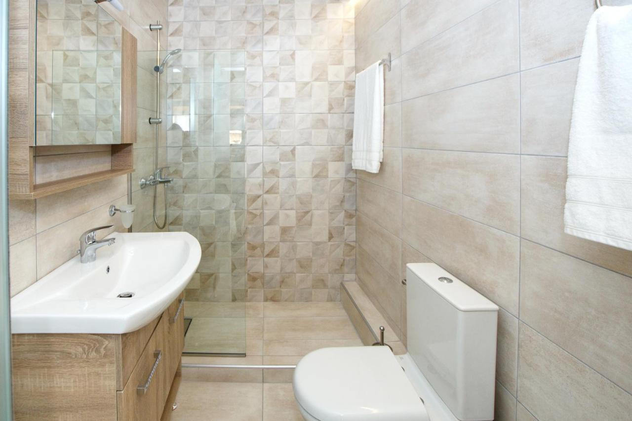 יואנינה Οniro Comfort Living מראה חיצוני תמונה