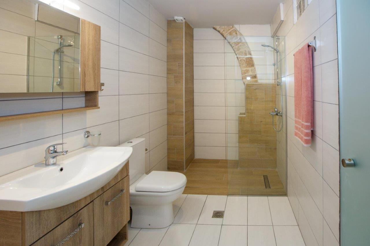 יואנינה Οniro Comfort Living מראה חיצוני תמונה